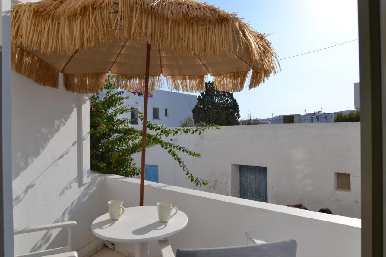 Artemis Hotel Antiparos Exterior photo