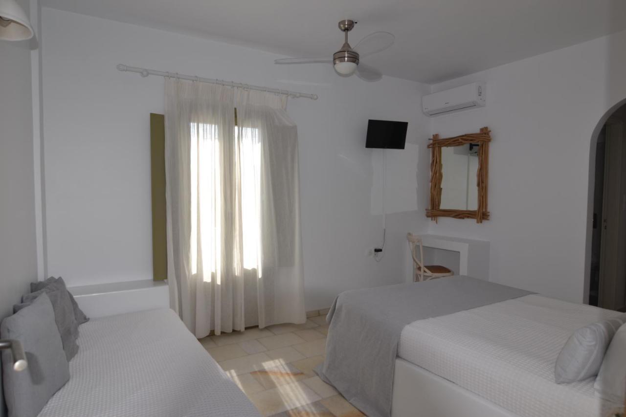 Artemis Hotel Antiparos Exterior photo