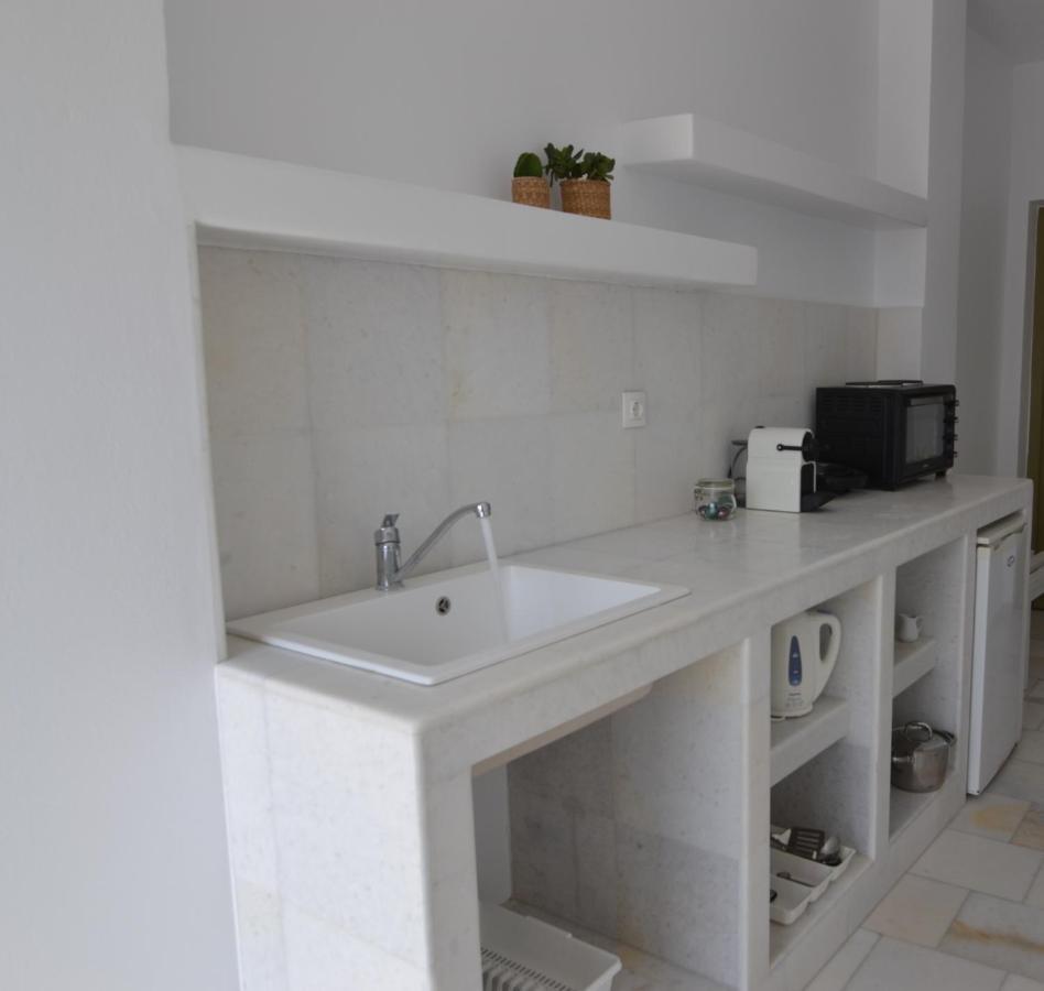 Artemis Hotel Antiparos Exterior photo