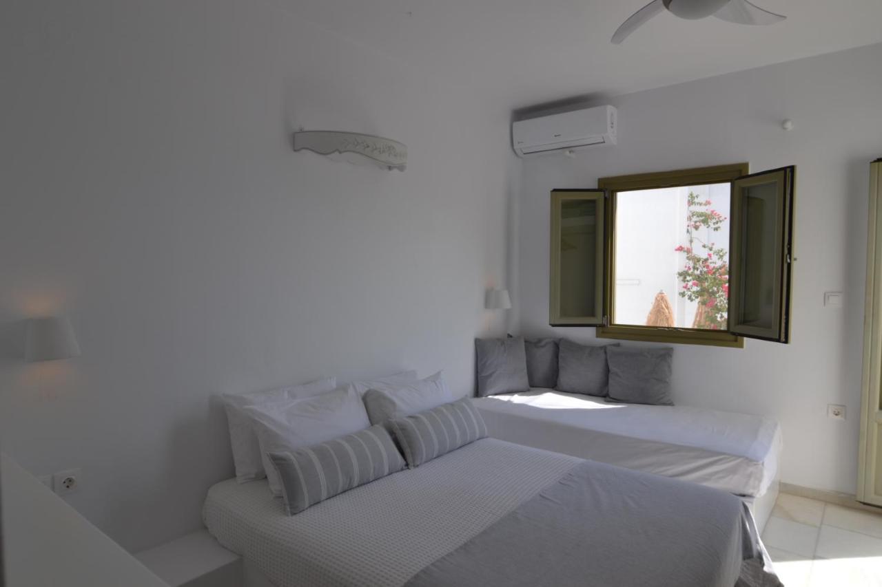 Artemis Hotel Antiparos Exterior photo