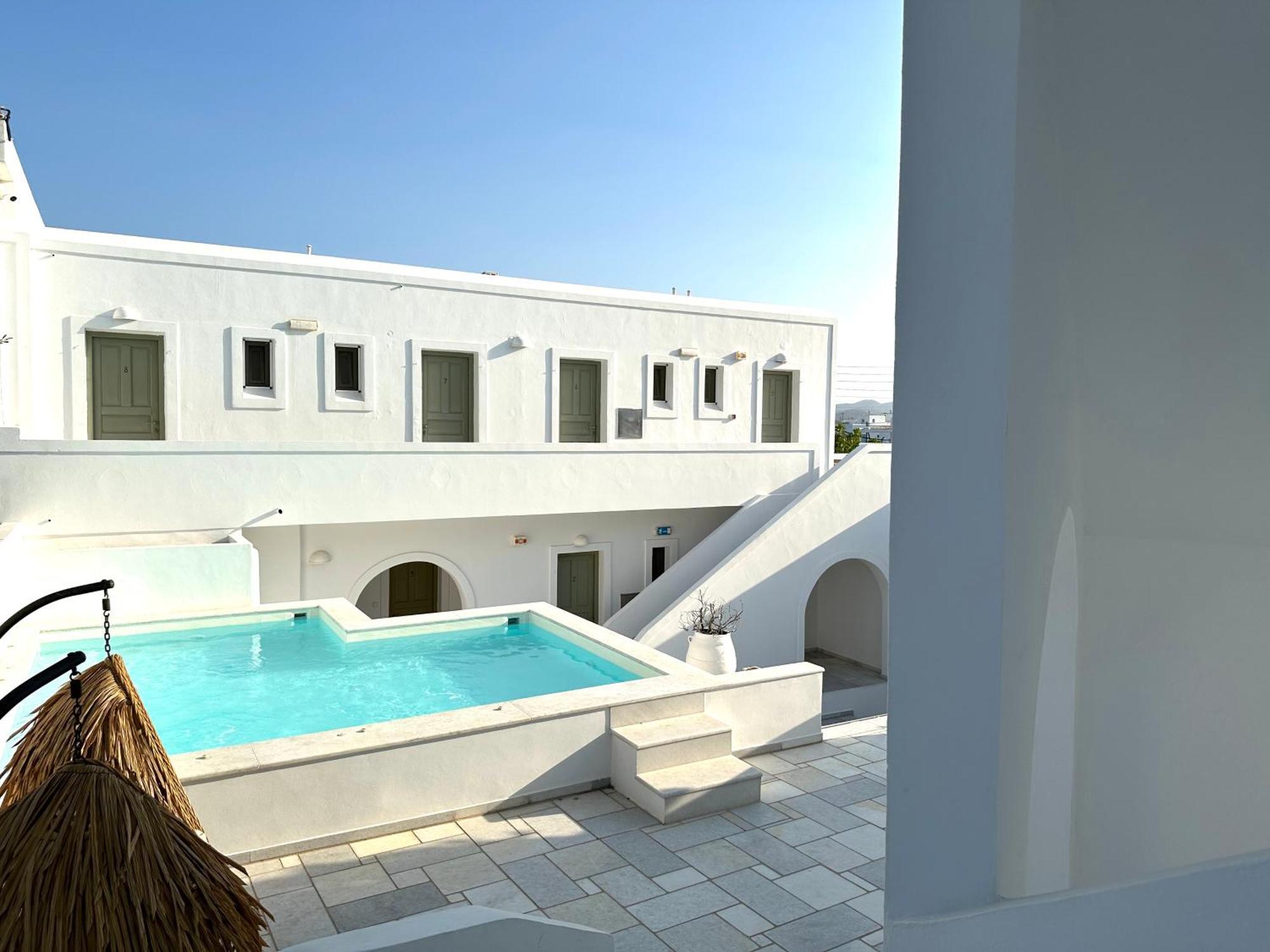 Artemis Hotel Antiparos Exterior photo