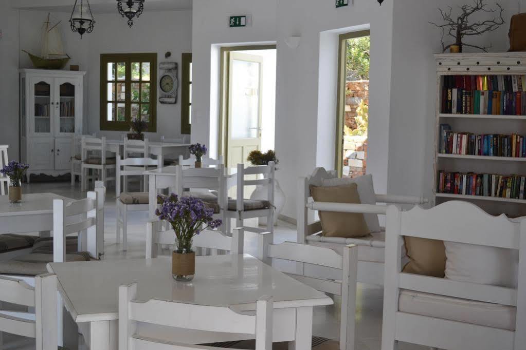 Artemis Hotel Antiparos Exterior photo