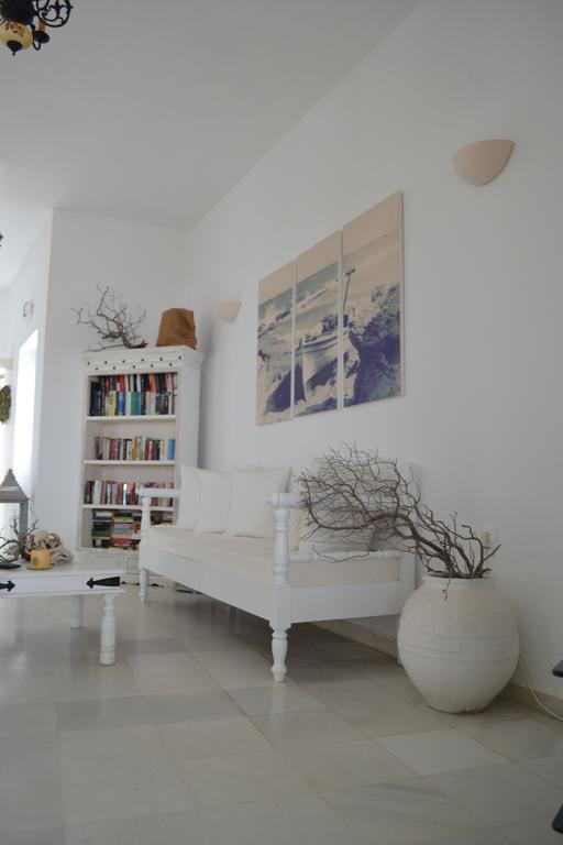 Artemis Hotel Antiparos Exterior photo
